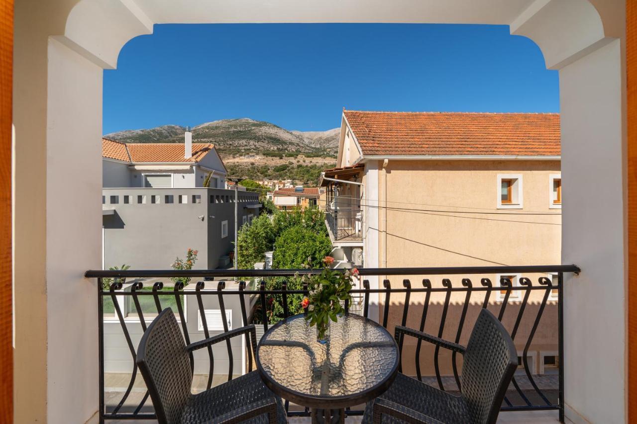 Alexatos Studios & Apartments Agia Efimia Exterior foto
